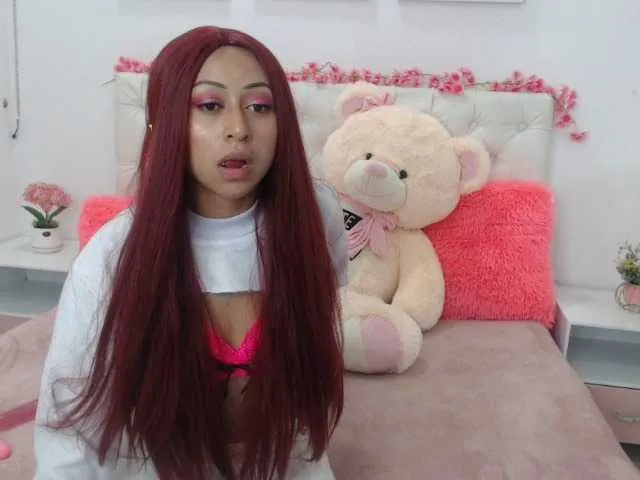 Live sex webcam photo for zoe-paris #274606072