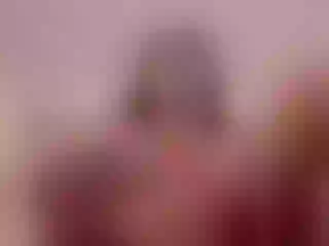 Live sex webcam photo for zoe-roux21 #292100404