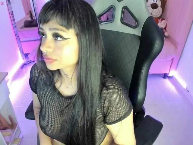 Live sex webcam photo for zoe-sullivan #290812857