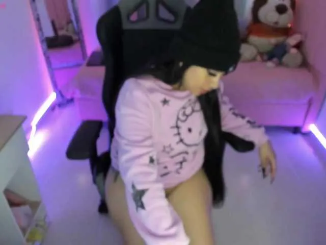 Live sex webcam photo for zoe-sullivan #290839641