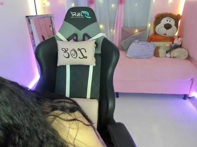 Live sex webcam photo for zoe-sullivan #291132473