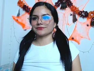 Live sex webcam photo for ZoeBennett #189003124