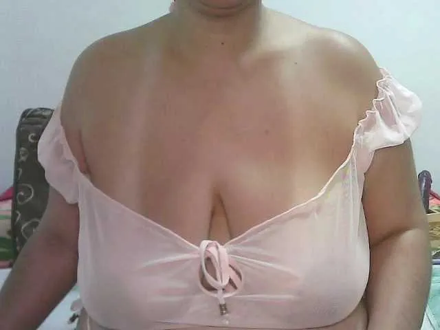Live sex webcam photo for zoedoll #274359480