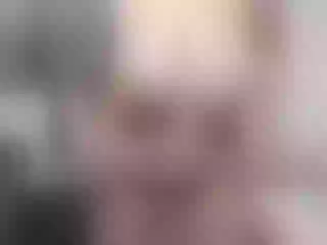Live sex webcam photo for zoedoll #276638535