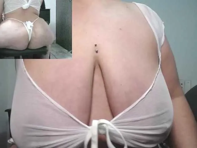 Live sex webcam photo for zoedoll #277252779