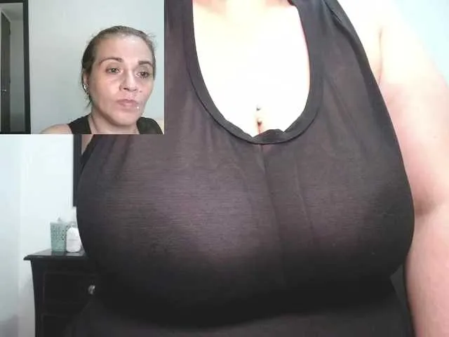 Live sex webcam photo for zoedoll #277280665