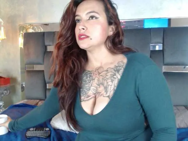 Live sex webcam photo for zoemichaels #274256208