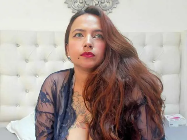 Live sex webcam photo for zoemichaels #276673919