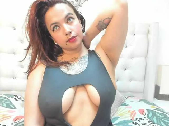 Live sex webcam photo for zoemichaels #276905116