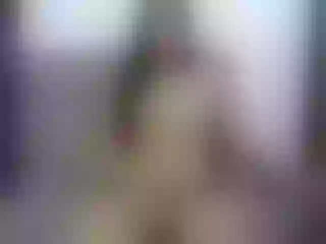 Live sex webcam photo for zoeyrogers #277940889
