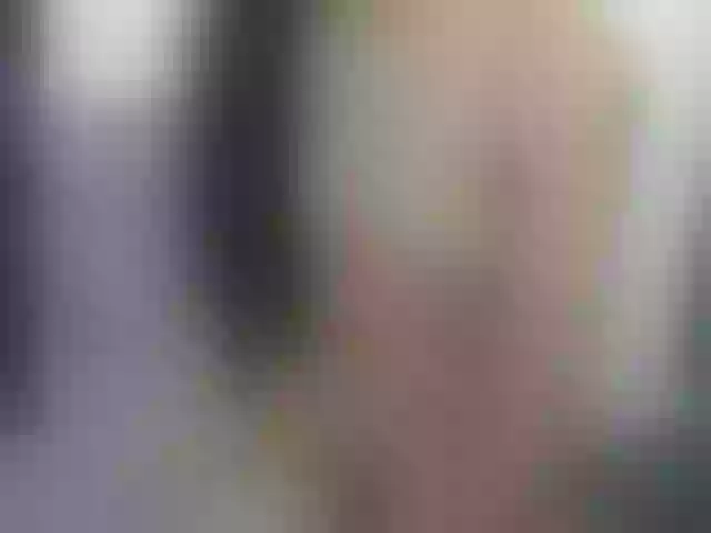 Live sex webcam photo for zoeyrogers #277993364