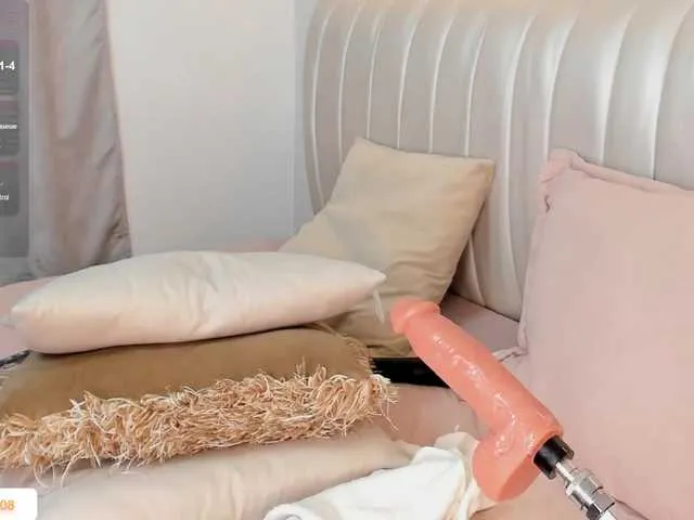 Live sex webcam photo for zuzusweet #290239008