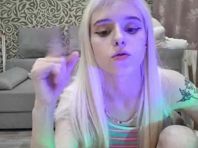 Live sex webcam photo for zxcjenny #275671515