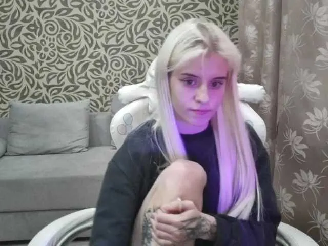 Live sex webcam photo for zxcjenny #275934894