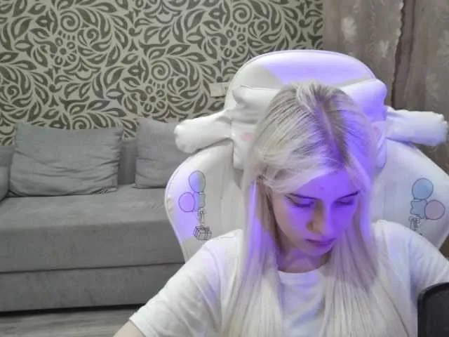 Live sex webcam photo for zxcjenny #275943560