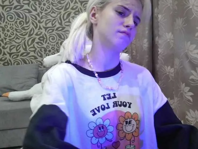 Live sex webcam photo for zxcjenny #275960580