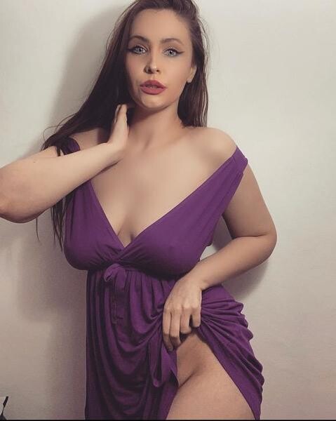 Live sex webcam photo for AryanaSmith #2093935