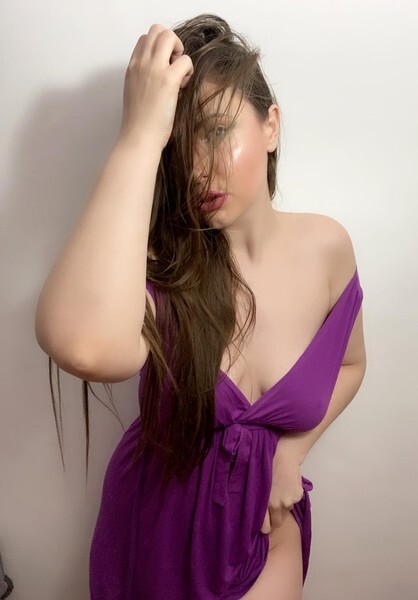 Live sex webcam photo for AryanaSmith #2093932