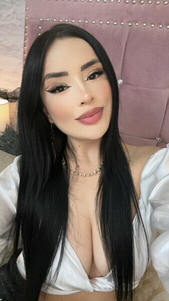 Live sex webcam photo for HannaMartinns #4035818
