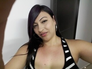 Live sex webcam photo for ErikaLajuicy #1932321