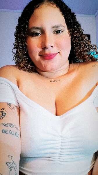 Live sex webcam photo for miarosse24 #3159310