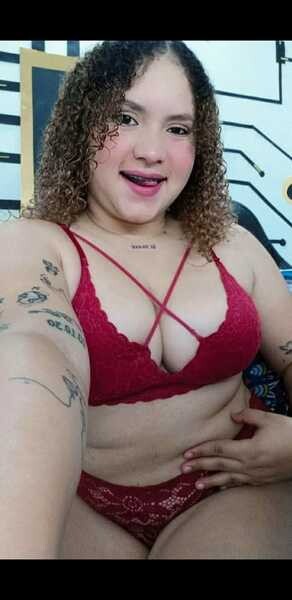 Live sex webcam photo for miarosse24 #3159311