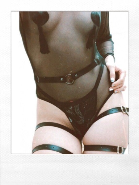 Live sex webcam photo for AliceMeyer #3429876