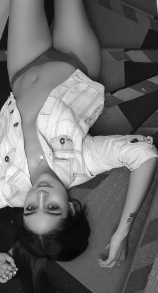 Live sex webcam photo for AlexaJhons #2485608