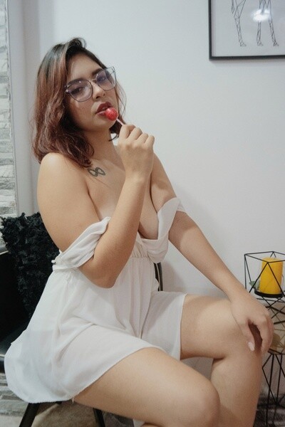Live sex webcam photo for AishaFoxy #2875514