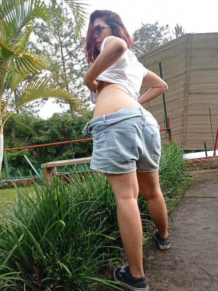Live sex webcam photo for AishaFoxy #2868770