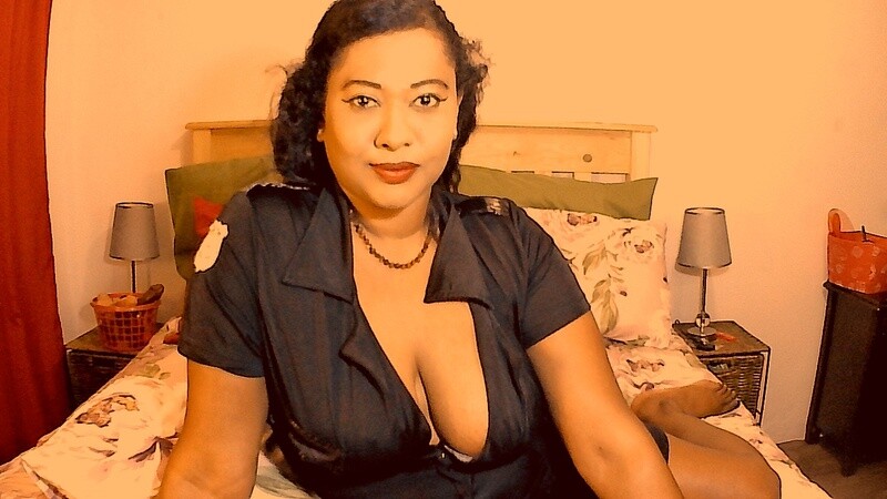 Live sex webcam photo for IndianLust69 #6017211