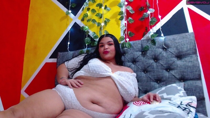 Live sex webcam photo for CurvySexBoom #3860791