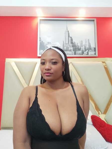 Live sex webcam photo for curvyyebony #3272967