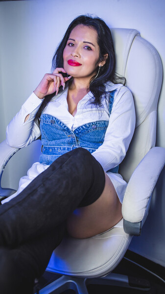 Live sex webcam photo for SamanthaGomes #3047277