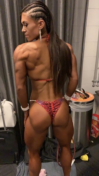 Live sex webcam photo for Musclemermaid #3111906