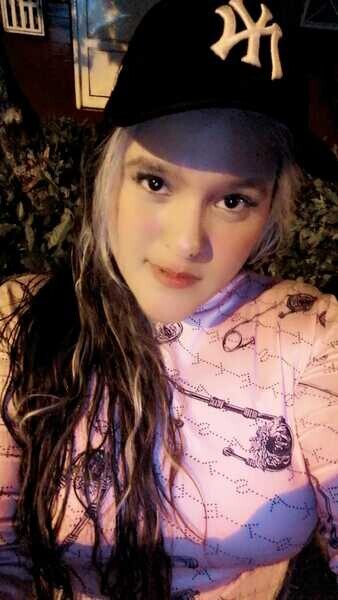 Live sex webcam photo for SamyMills #4197871