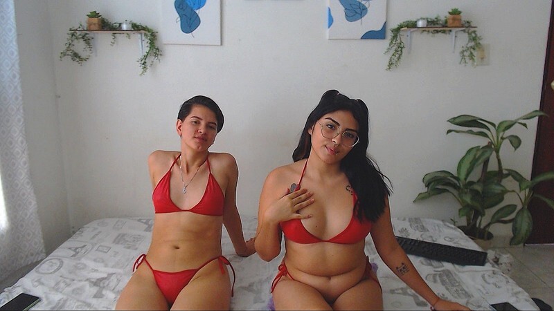 Live sex webcam photo for CamilleAndSophie #3476011