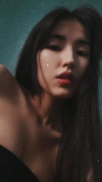 Live sex webcam photo for NayeonObi #6086184