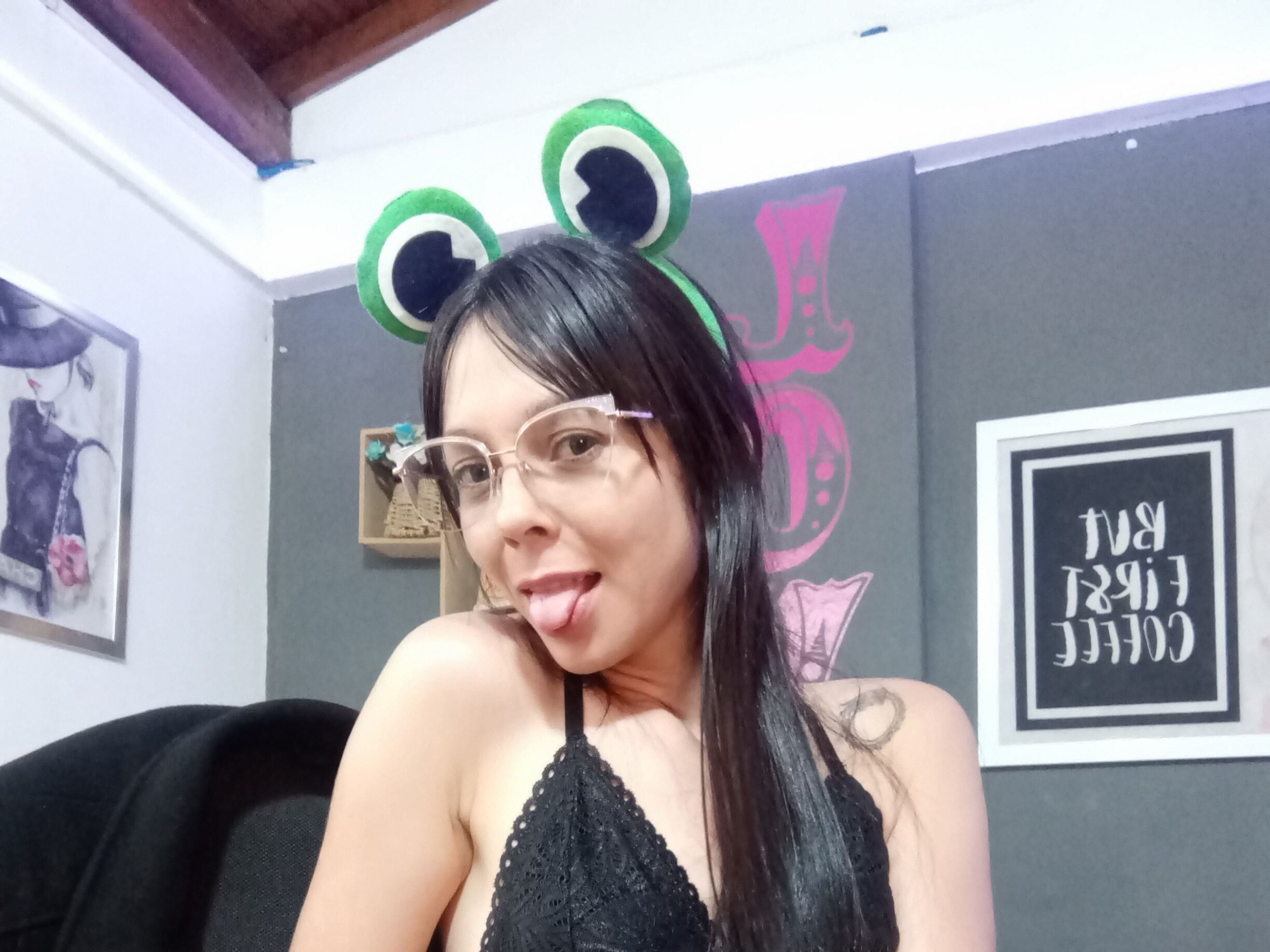 Live sex webcam photo for dulce222 #3266375