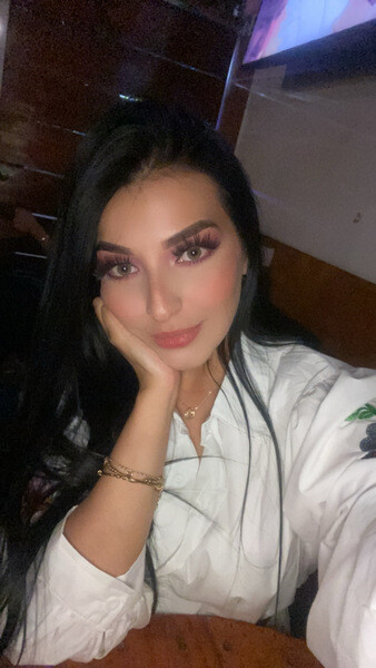 Live sex webcam photo for ArianaCortes #5611654
