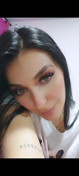 Live sex webcam photo for ArianaCortes #5887120
