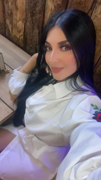 Live sex webcam photo for ArianaCortes #5611655