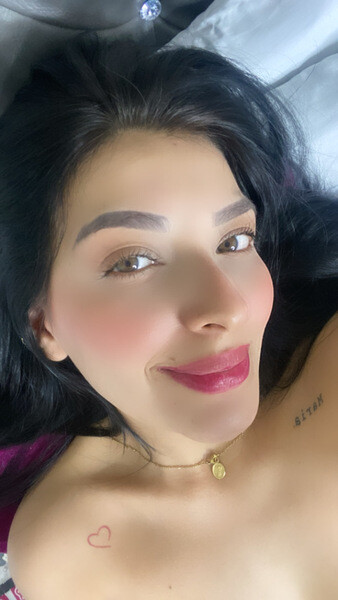 Live sex webcam photo for ArianaCortes #5887147