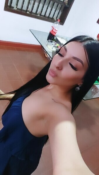Live sex webcam photo for ArianaCortes #5887102
