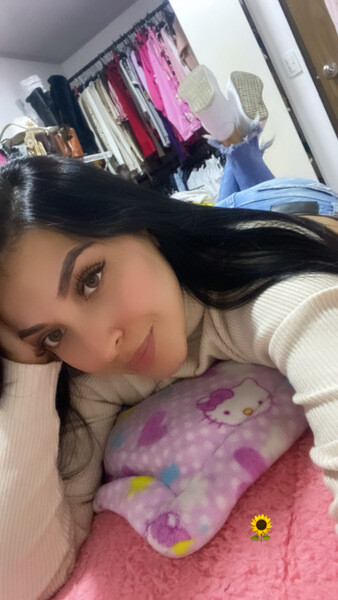 Live sex webcam photo for ArianaCortes #5887150
