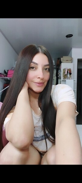 Live sex webcam photo for ArianaCortes #4065454
