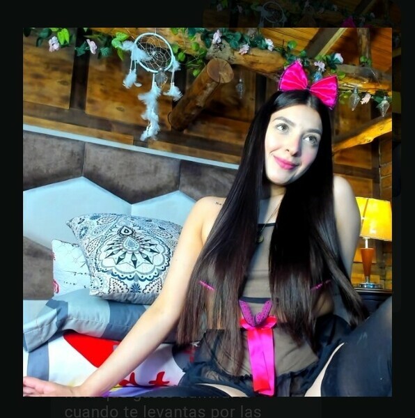 Live sex webcam photo for ArianaCortes #4065464