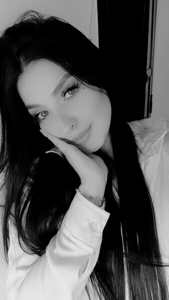 Live sex webcam photo for ArianaCortes #4065437