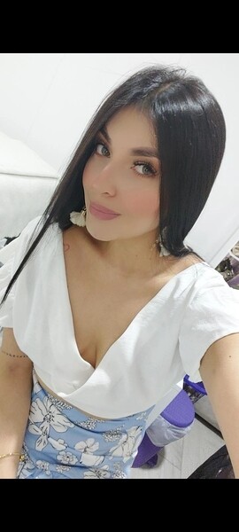 Live sex webcam photo for ArianaCortes #5861817