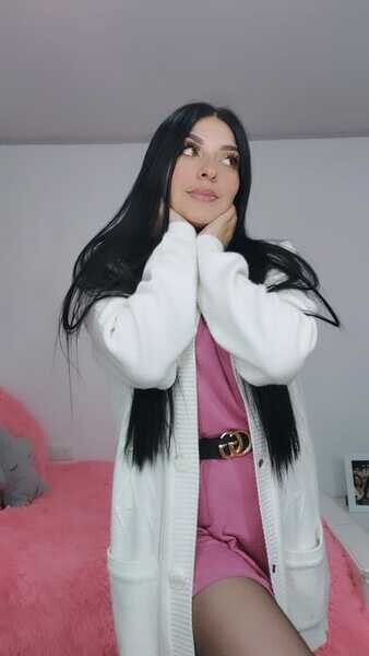 Live sex webcam photo for ArianaCortes #5887100